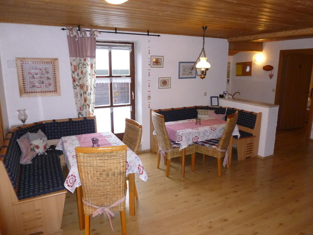 Gastehaus Fischer 호텔 Eschlkam 외부 사진